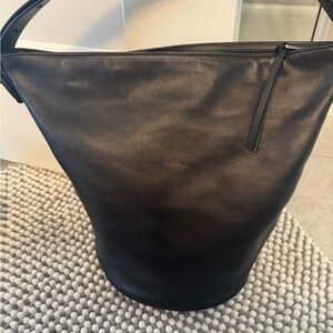Coach Elegant Black Leather Hobo Bag